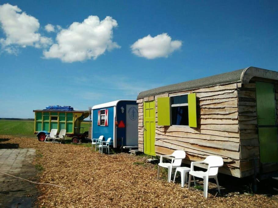 B&B Boerderij Rust, In Pipowagens! Den Helder Exterior photo